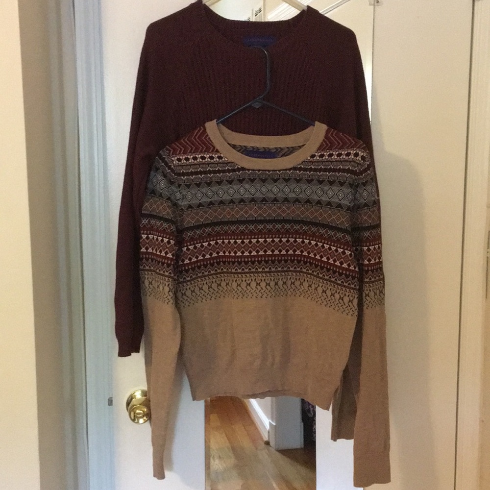 Lot of 2 Aeropostale sweaters SZ. L